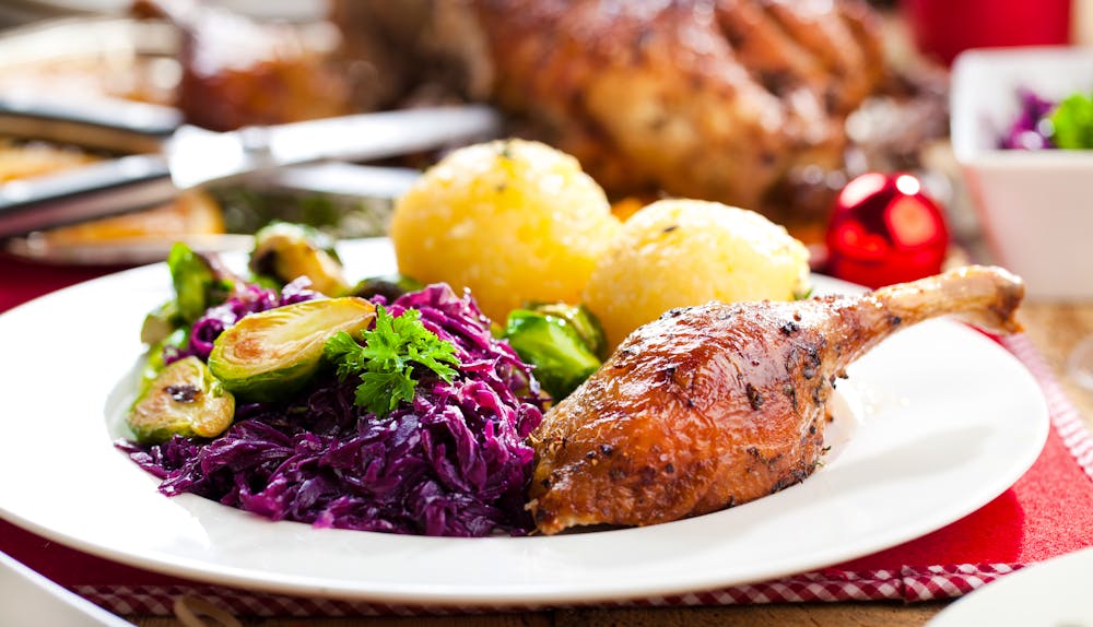 Weihnachtliches Festessen &ndash; &copy; karepa - stock.adobe.com