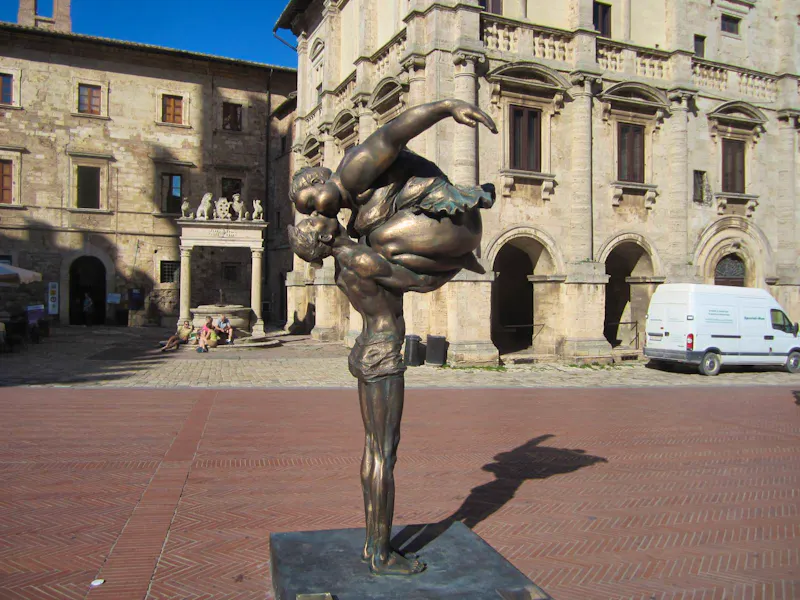 Montepulciano-Piazza Grande - &copy;Gisela Gerlach