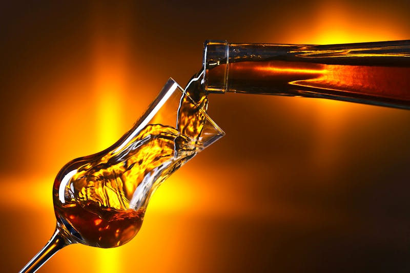 Grappa-Verkostung - ©Igor Normann - stock.adobe.com