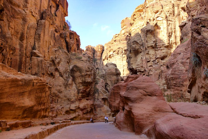 Eingang zur Felsenstadt Petra in Jordanien - ©Eberhardt TRAVEL - Vivien Fiedler