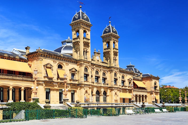Rathaus in San Sebastian - ©©lamax - stock.adobe.com