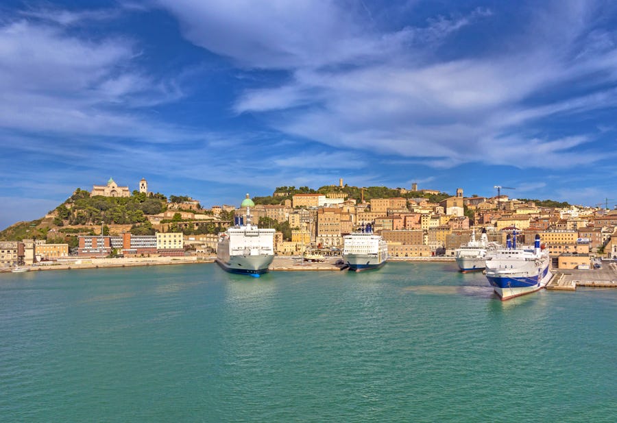Hafen von Ancona in Italien – © ©tynrud - stock.adobe.com