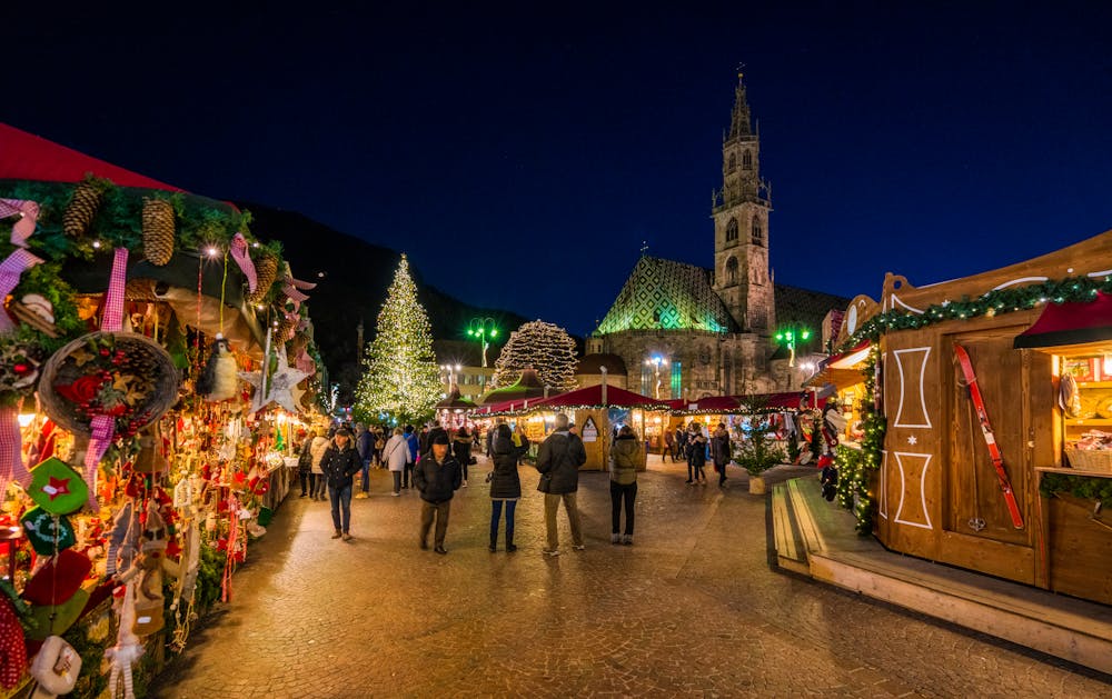 Weihnachtsmarkt Bozen &ndash; &copy; e55evu - stock.adobe.com