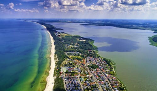 Nehrung zwischen Ostsee und Jamundsee - Mielno &ndash; &copy; ©konradkerker - stock.adobe.com