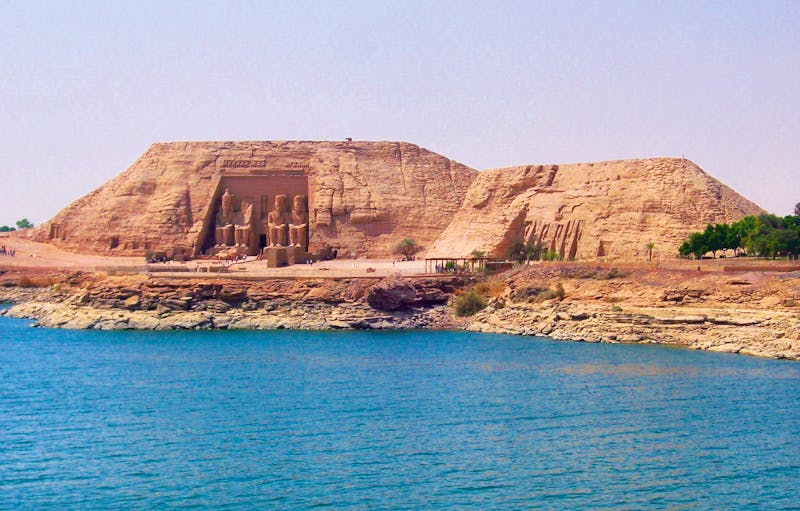Felsentempel von Abu Simbel am Nassersee - ©Eberhardt TRAVEL