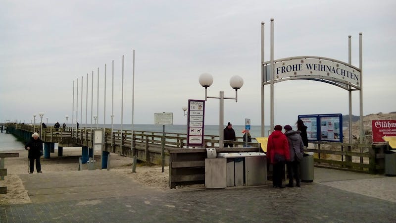 Binz Strandpromenade und Seebrücke - ©Eberhardt TRAVEL