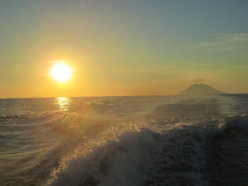 Sonnenuntergang nahe Stromboli - ©Heike Heinen