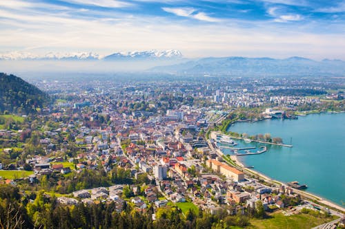 Stadtpanorama von Bregenz am Bodensee &ndash; &copy; ©Jan Schuler - stock.adobe.com