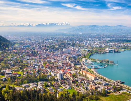 Stadtpanorama von Bregenz am Bodensee – © ©Jan Schuler - stock.adobe.com