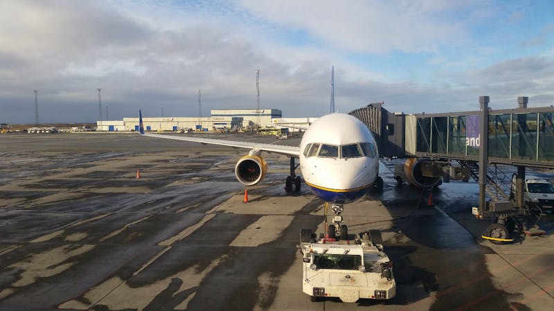Am Flughafen Keflavik - ©Mario Scheinert