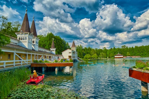 Kurort Heviz - Thermalsee &ndash; &copy; ©VitalyTitov - stock.adobe.com