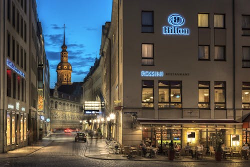 Hilton Dresden - Außen &ndash; &copy; Hilton Dresden. Alle Rechte vorbehalten lt. §2UrhG.