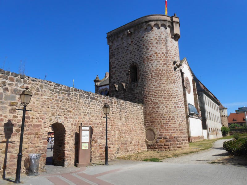Stadtmauer von Obernai im Elsass - ©Eberhardt TRAVEL