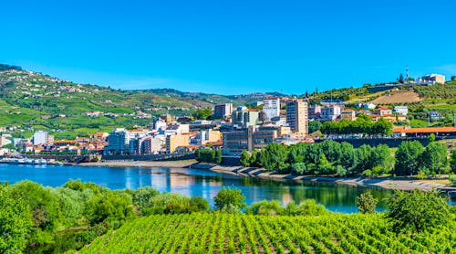 Peso da Regua am Douro – © ©dudlajzov - stock.adobe.com