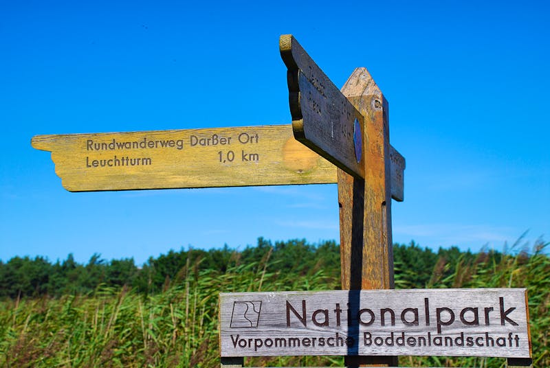 Wanderweg zum Leuchtturm Darßer Ort - ©©Olaf - stock.adobe.com