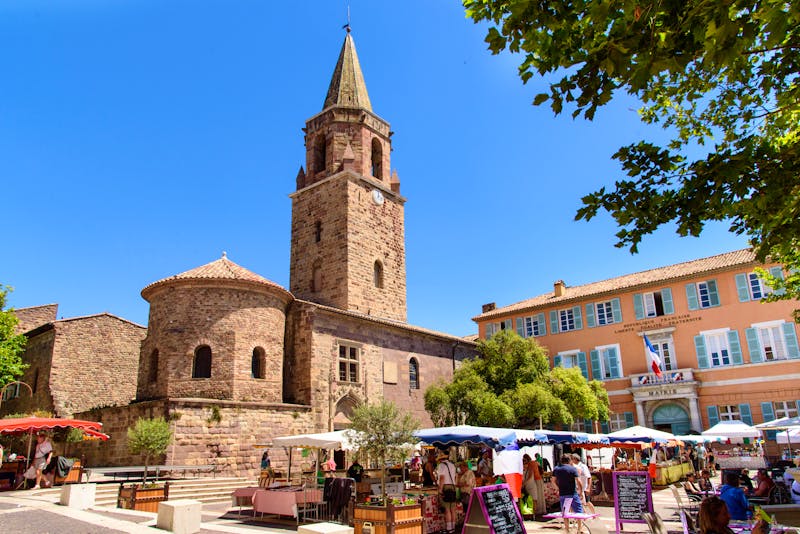Kathedrale Saint-Leonce in Frejus - ©©jiriH - stock.adobe.com