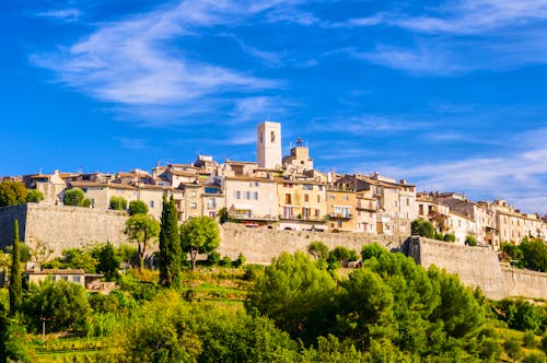 Saint Paul-de-Vence in Süd-Frankreich &ndash; &copy; ©jon11 - stock.adobe.com
