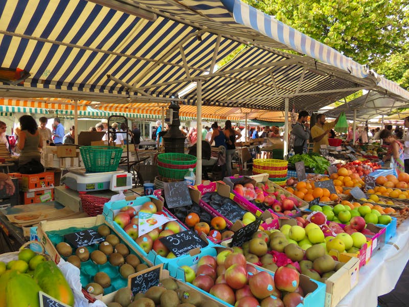 Obst- und Blumenmarkt in Nizza - ©Eberhardt TRAVEL - Annette Weise