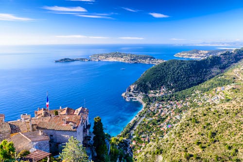 Blick vom Bergort Eze auf die Cote d'Azur &ndash; &copy; ©r_andrei - stock.adobe.com
