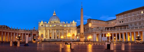 Rom - Petersplatz und -dom &ndash; &copy; fabiomax - stock.adobe.com