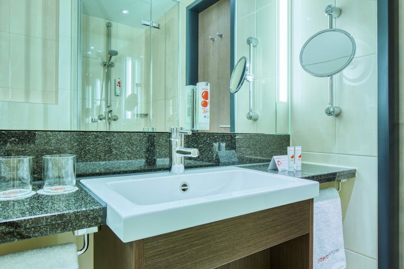 IntercityHotel Dresden – Badezimmerbeispiel – ©IntercityHotel GmbH