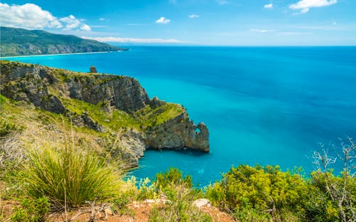Küste am Kap Palinuro &ndash; &copy; e55evu - stock.adobe.com