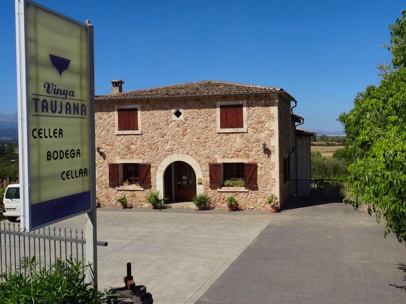 Weinverkostung im Weingut Taujana auf Mallorca - ©Eberhardt TRAVEL - Hans-Joachim Trutz