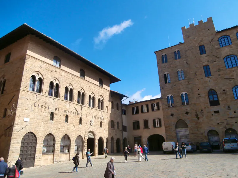 Volterra - Piazza dei Priori - &copy;Ingrid Langer