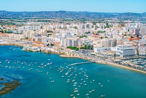 Faro - Hauptstadt der Algarve in Süd-Portugal &ndash; &copy; ©dmitrimaruta - stock.adobe.com