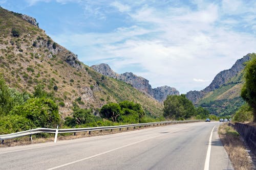 Apennin-Autobahn &ndash; &copy; Tony - stock.adobe.com