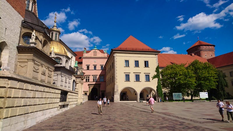 Im Innenhof des Wawel-Geländes in Krakau - ©Stefan Jahnke - Eberhardt TRAVEL