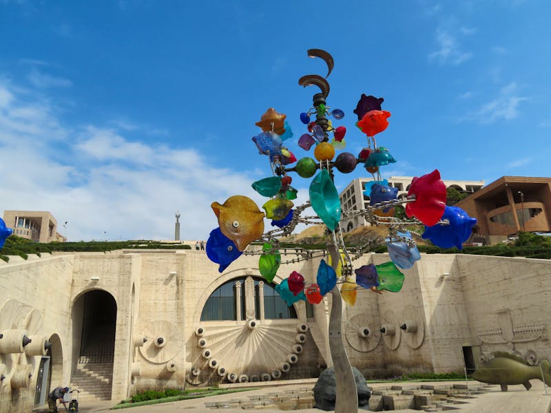 Die beeindruckenden Kaskaden in Jerewan, Armenien - ©Jürgen Schmeißer - Eberhardt TRAVEL