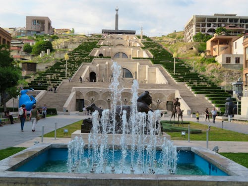 Stadtrundfahrt in Jerewan, die Kaskaden &ndash; &copy; Jürgen Schmeißer - Eberhardt TRAVEL