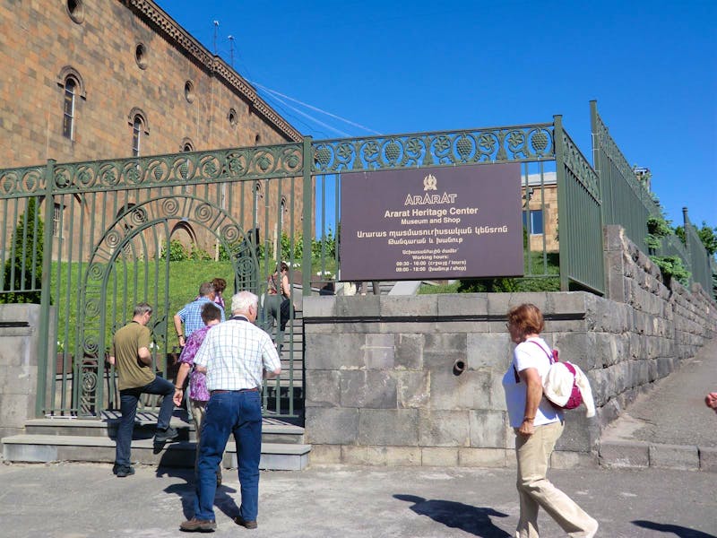 Auf zur Cognak-Verkostung in der Cognac-Fabrik Ararat - ©Dörte Dürfeld - Eberhardt TRAVEL