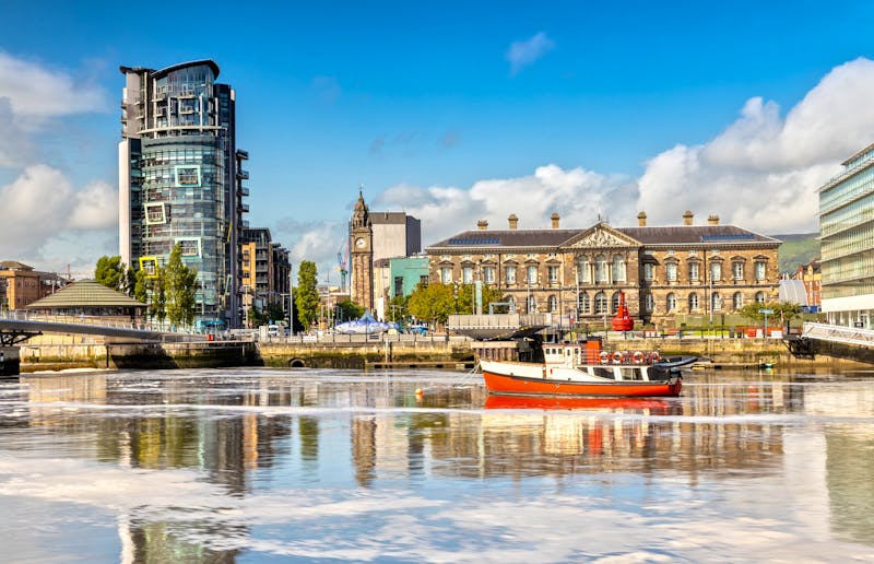 Lagan River in Belfast, Northern Ireland - ©susanne2688 – Adobe Stock