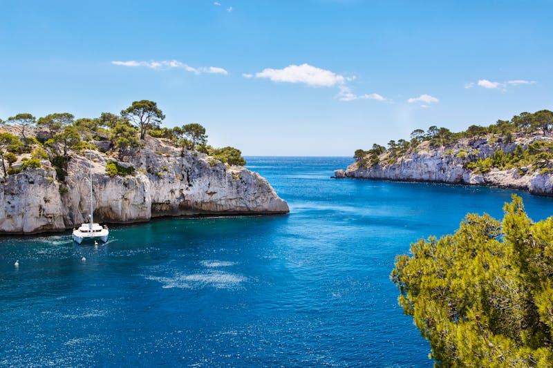 Bootsfahrt in der Bucht von Cassis - Provence - ©©Irina Schmidt - stock.adobe.com