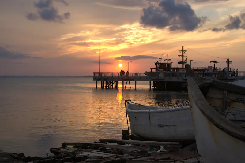 Sonnenuntergang in Pomorie, Bulgarien - &copy;©Olga Tkacheva - stock.adobe.com