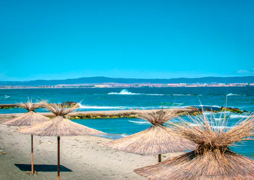 Strand in Pomorie, Bulgarien &ndash; &copy; ©Nenov Brothers - stock.adobe.com