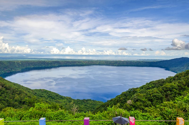 Laguna de Apoyo in Nicaragua - ©©laranik - stock.adobe.com
