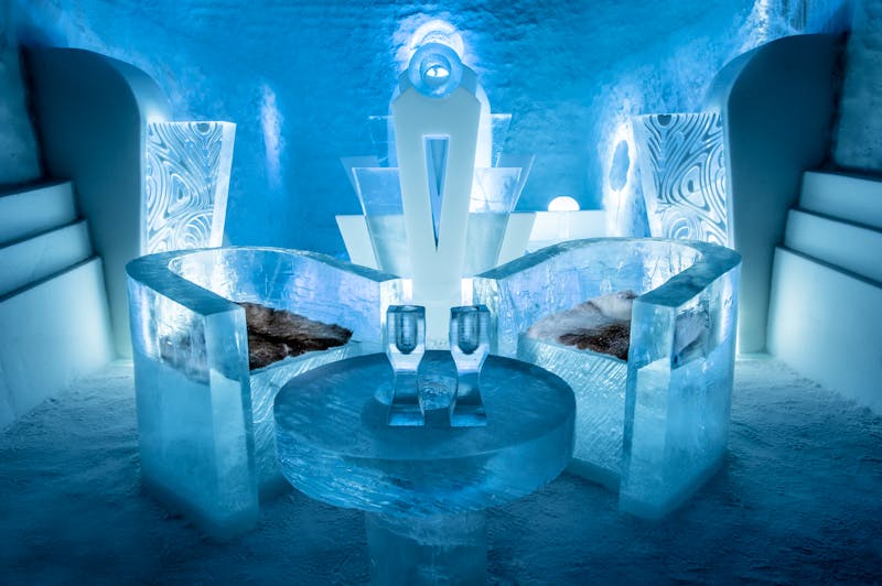 Icehotel Jukkasjärvi Deluxe Suite - ©Luc Voisin & Mathieu Brison, www.icehotel.com, Photo by - Asaf Kliger