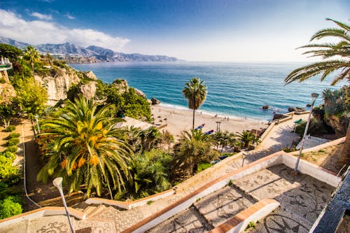 Strand von Nerja an der Costa del Sol &ndash; &copy; ©jannis - stock.adobe.com