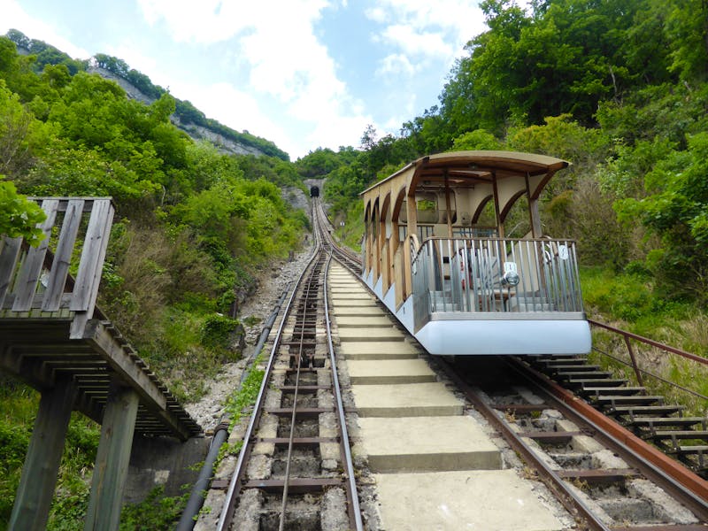 Montfort - Bahn nach St. Hilaire du Touvet - ©Claudia Bernhardt - Eberhardt TRAVEL