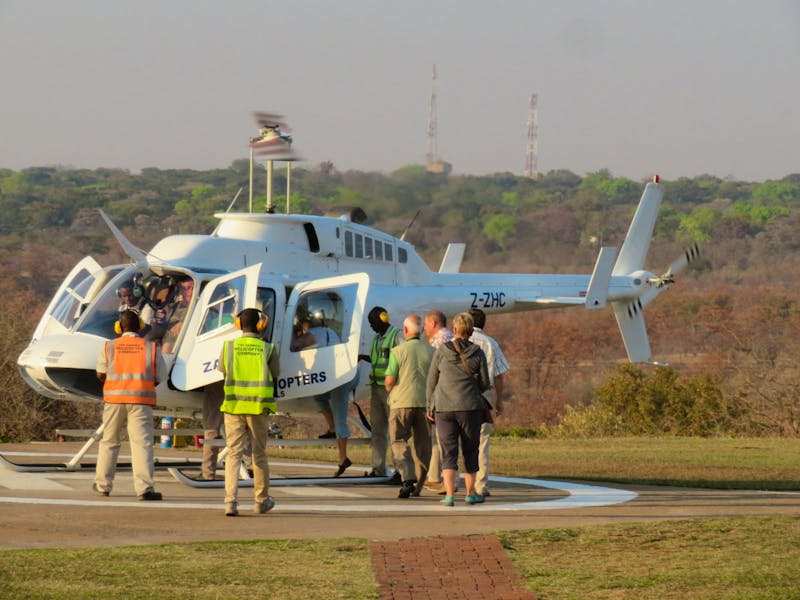 Mit dem Helikopter über die Victoria Wasserfälle - ©Kathrin Mickan-Eberhardt TRAVEL