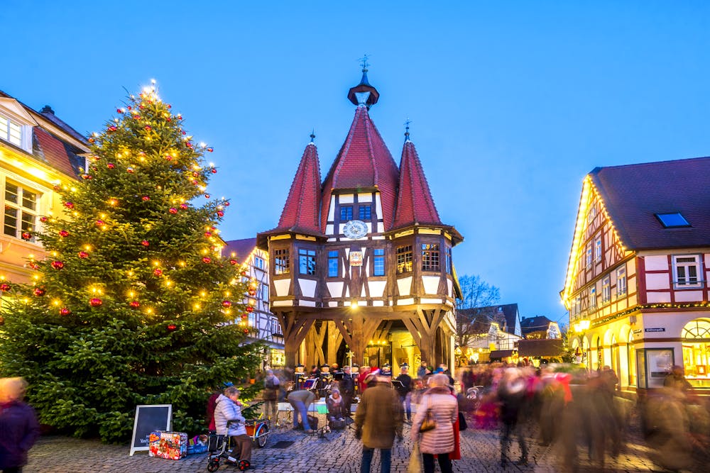 Weihnachtsmarkt Michelstadt  &ndash; &copy; pure-life-pictures - stock.adobe.com