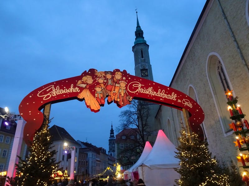Görlitz - Eingang Schlesischer Christkindelmarkt am Obermarkt - ©Eberhardt TRAVEL GmbH