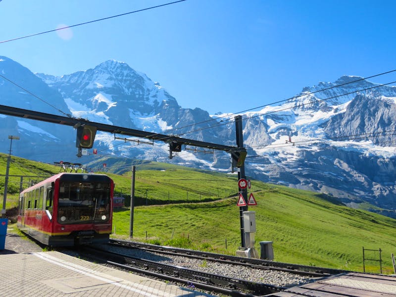 Ausflug zum Jungfraujoch - Jungfraubahn auf der Kleinen Scheidegg - ©Annette Weise