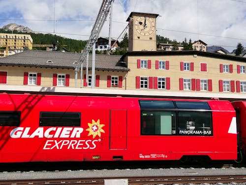 St. Moritz, Glacier-Express &ndash; &copy; Gisela Gerlach