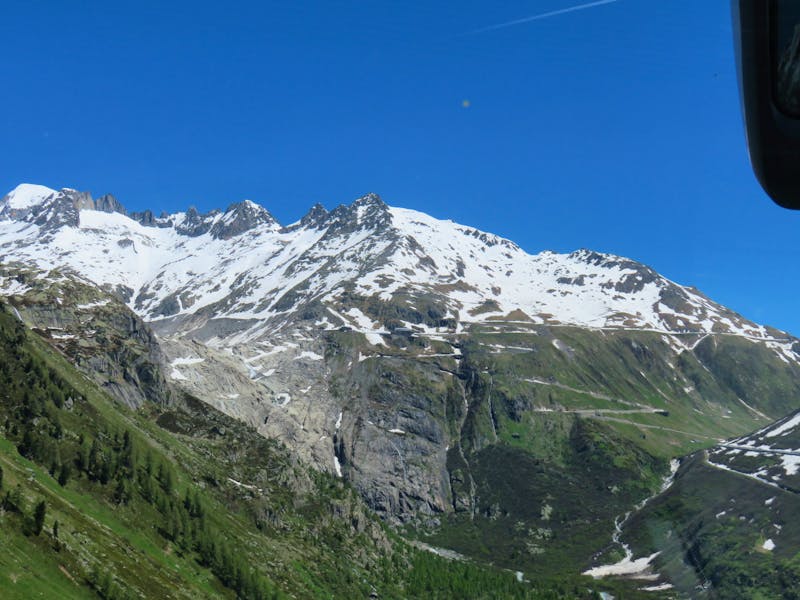 Glacier-Bernina-Reise, Fahrt zum Säntis - Fahrt auf der Grimsel-Pass-Straße - ©Annette Weise