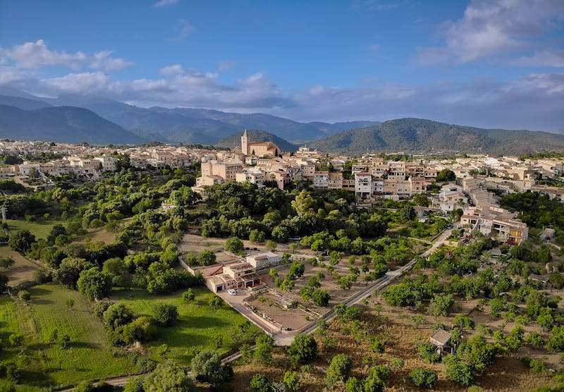 Campanet  im Tramuntana-Gebirge im Norden von Mallorca - ©©Alex Tihonov - stock.adobe.com