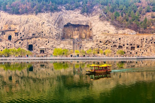 Luoyang Drachengrotte &ndash; &copy; SANCHAI - stock.adobe.com
